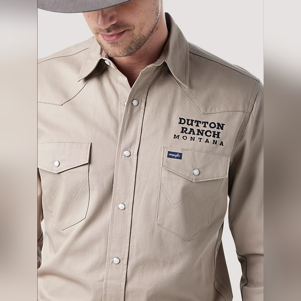 Wrangler Yellowstone Dutton Ranch Montana Casual Bottom Down Shirt.
